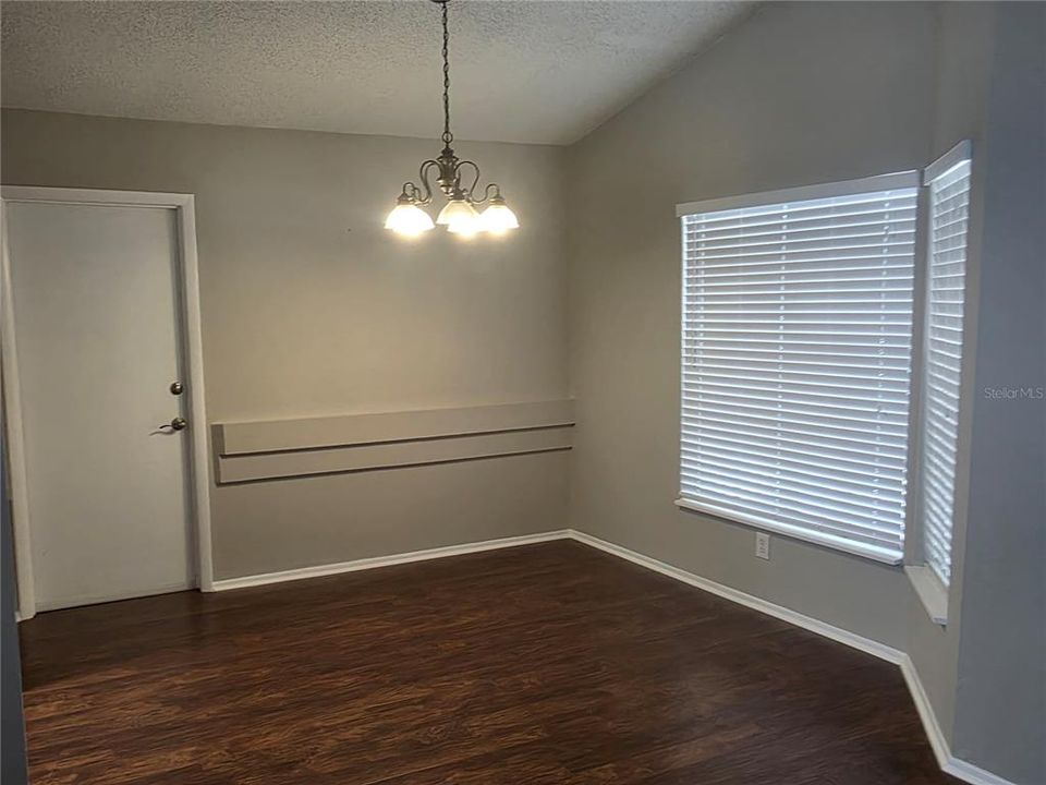 En Venta: $239,900 (3 camas, 2 baños, 1184 Pies cuadrados)