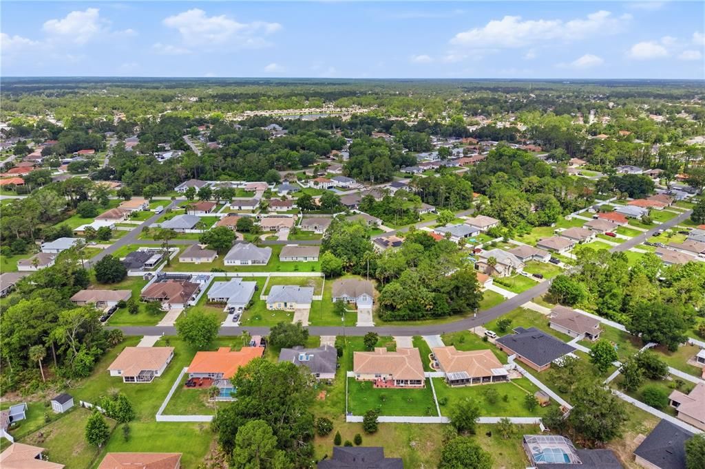 Activo con contrato: $329,900 (5 camas, 2 baños, 2391 Pies cuadrados)