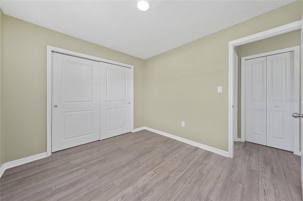 For Sale: $209,999 (2 beds, 2 baths, 1027 Square Feet)