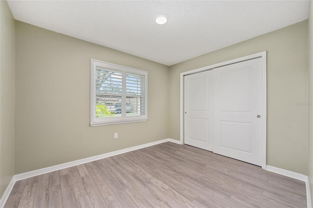 For Sale: $209,999 (2 beds, 2 baths, 1027 Square Feet)