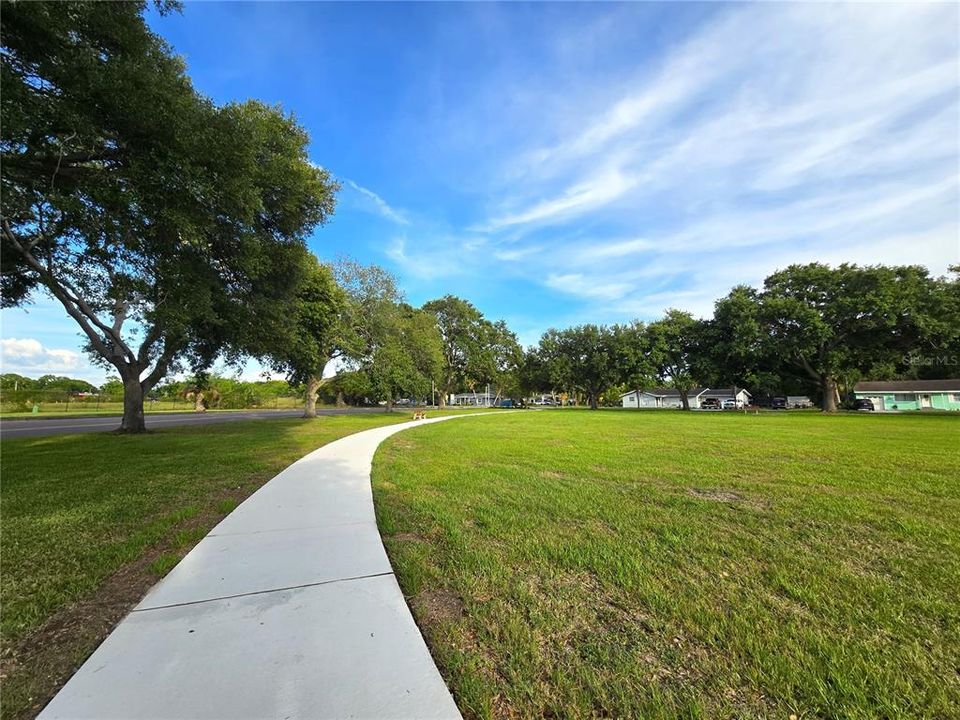 For Sale: $650,000 (5 beds, 3 baths, 2053 Square Feet)