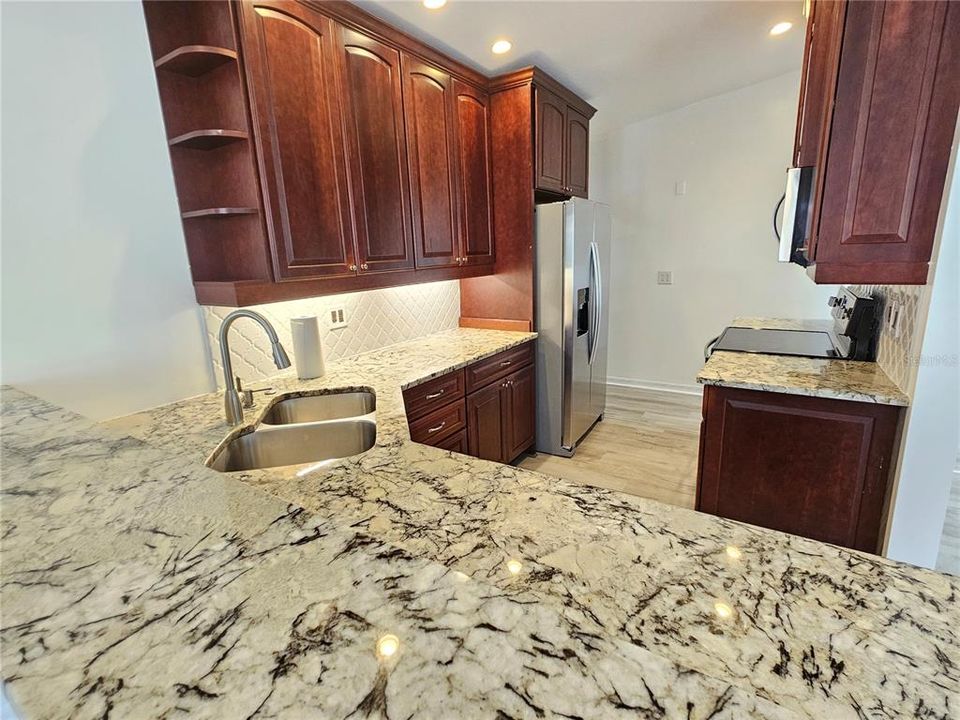 For Rent: $3,150 (3 beds, 2 baths, 1897 Square Feet)