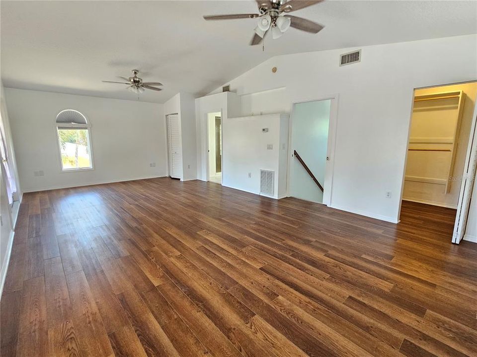 For Rent: $3,150 (3 beds, 2 baths, 1897 Square Feet)