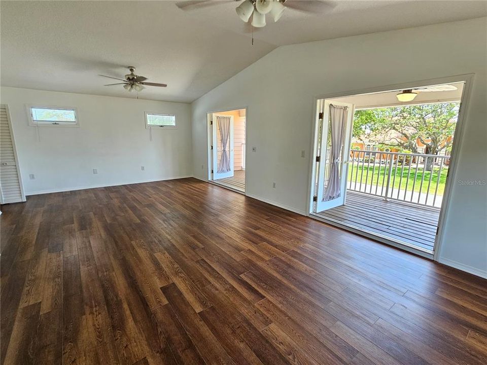 For Rent: $3,150 (3 beds, 2 baths, 1897 Square Feet)