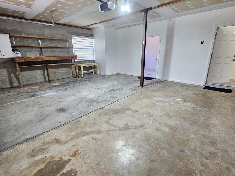 For Rent: $3,150 (3 beds, 2 baths, 1897 Square Feet)