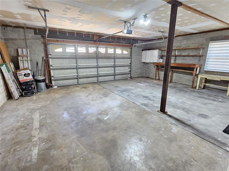 For Rent: $3,150 (3 beds, 2 baths, 1897 Square Feet)
