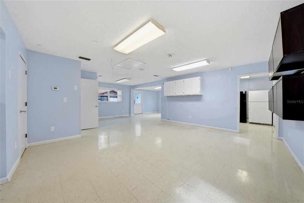For Sale: $879,000 (0 beds, 0 baths, 2627 Square Feet)