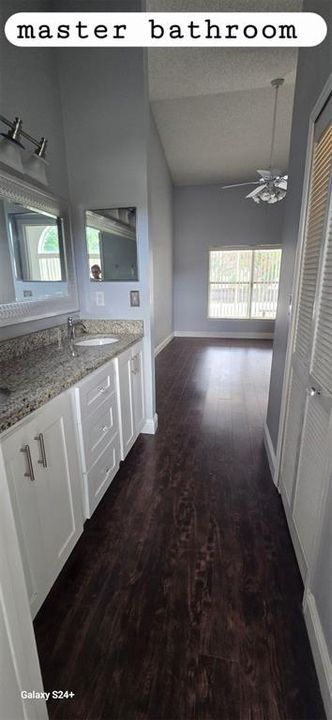 Activo con contrato: $457,000 (4 camas, 2 baños, 1839 Pies cuadrados)