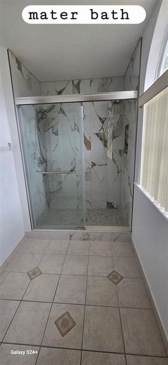 Activo con contrato: $457,000 (4 camas, 2 baños, 1839 Pies cuadrados)