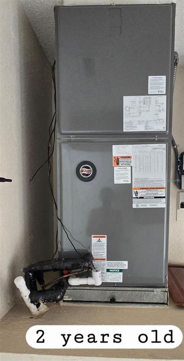 Activo con contrato: $457,000 (4 camas, 2 baños, 1839 Pies cuadrados)