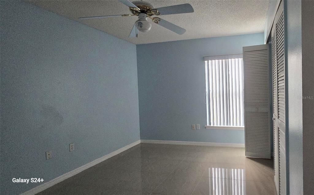 Activo con contrato: $457,000 (4 camas, 2 baños, 1839 Pies cuadrados)