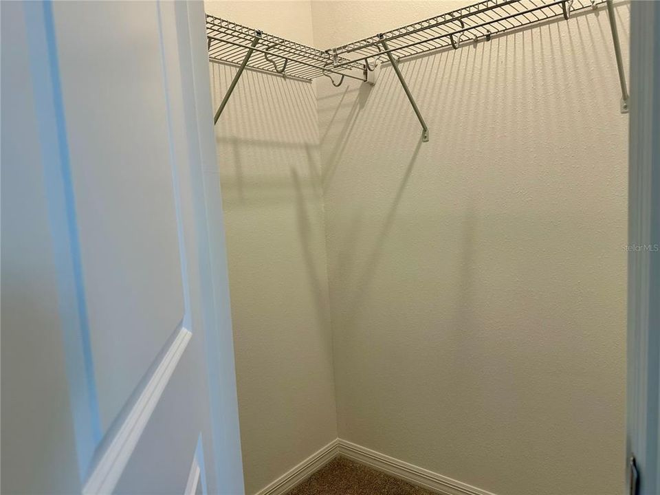 For Rent: $1,950 (3 beds, 2 baths, 1455 Square Feet)