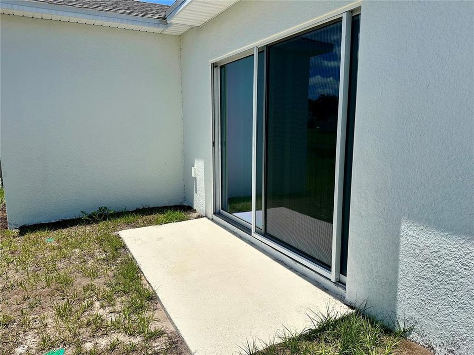 For Rent: $1,950 (3 beds, 2 baths, 1455 Square Feet)