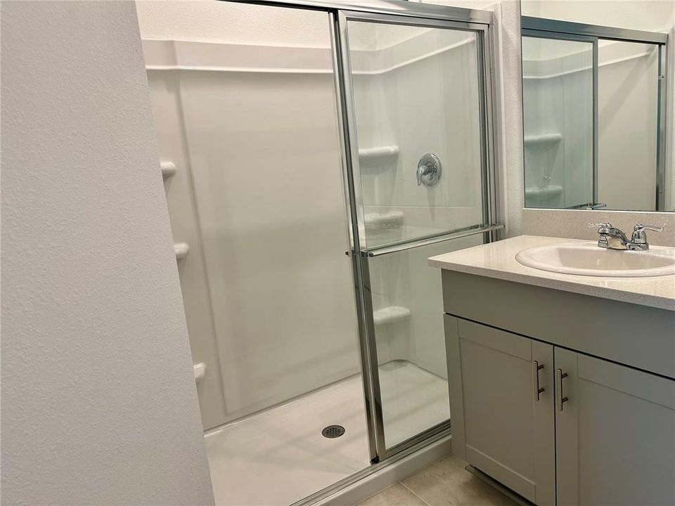 For Rent: $1,950 (3 beds, 2 baths, 1455 Square Feet)