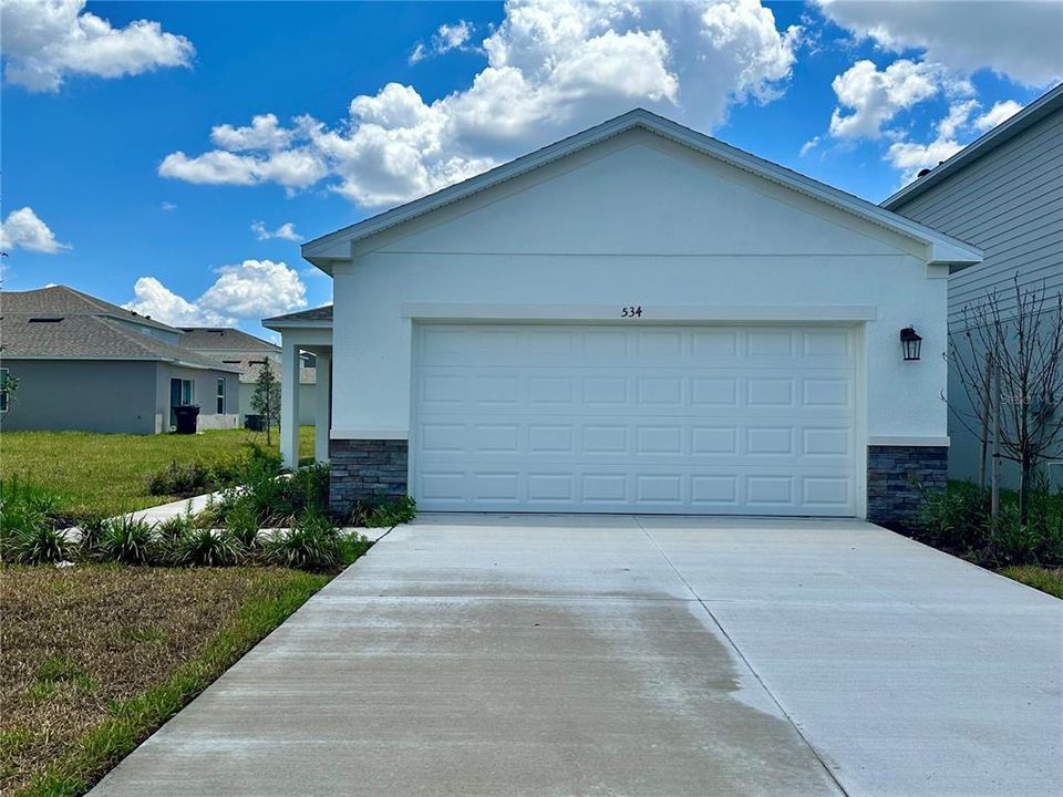For Rent: $1,950 (3 beds, 2 baths, 1455 Square Feet)