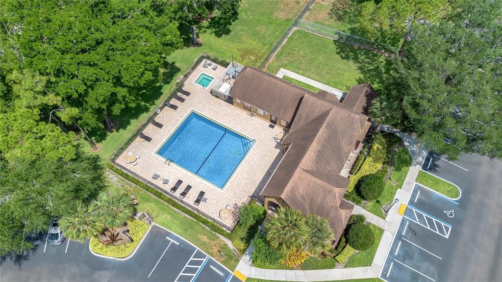For Rent: $1,295 (1 beds, 1 baths, 712 Square Feet)