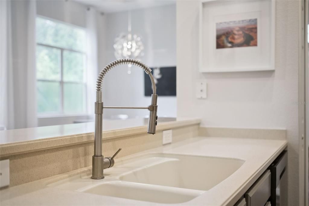 For Sale: $499,000 (4 beds, 2 baths, 1941 Square Feet)