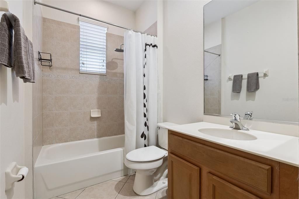 For Sale: $499,000 (4 beds, 2 baths, 1941 Square Feet)