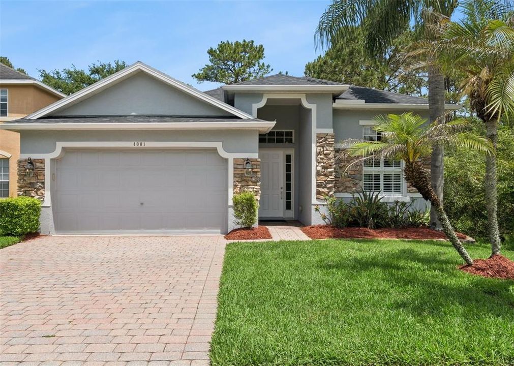 For Sale: $499,000 (4 beds, 2 baths, 1941 Square Feet)