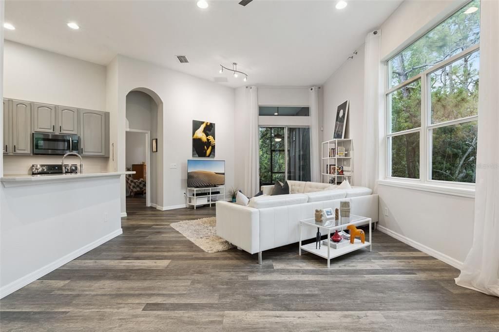 For Sale: $499,000 (4 beds, 2 baths, 1941 Square Feet)