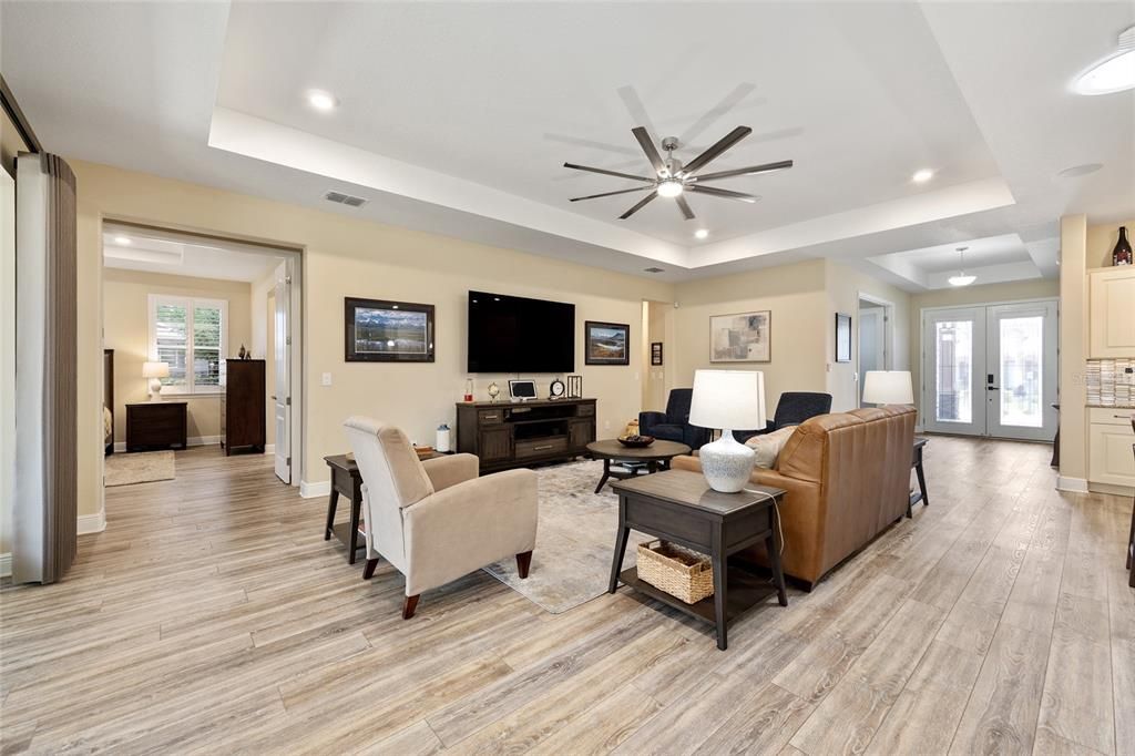 For Sale: $649,900 (4 beds, 3 baths, 2893 Square Feet)