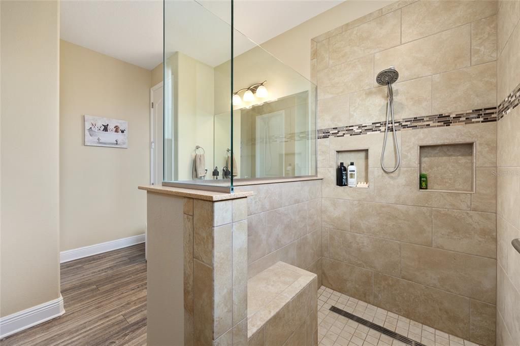 For Sale: $649,900 (4 beds, 3 baths, 2893 Square Feet)