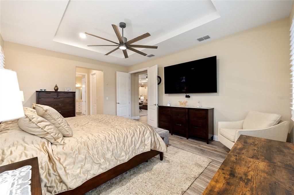 For Sale: $649,900 (4 beds, 3 baths, 2893 Square Feet)