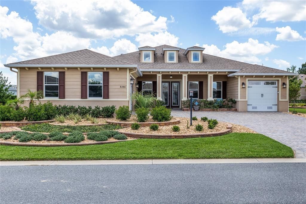 For Sale: $649,900 (4 beds, 3 baths, 2893 Square Feet)