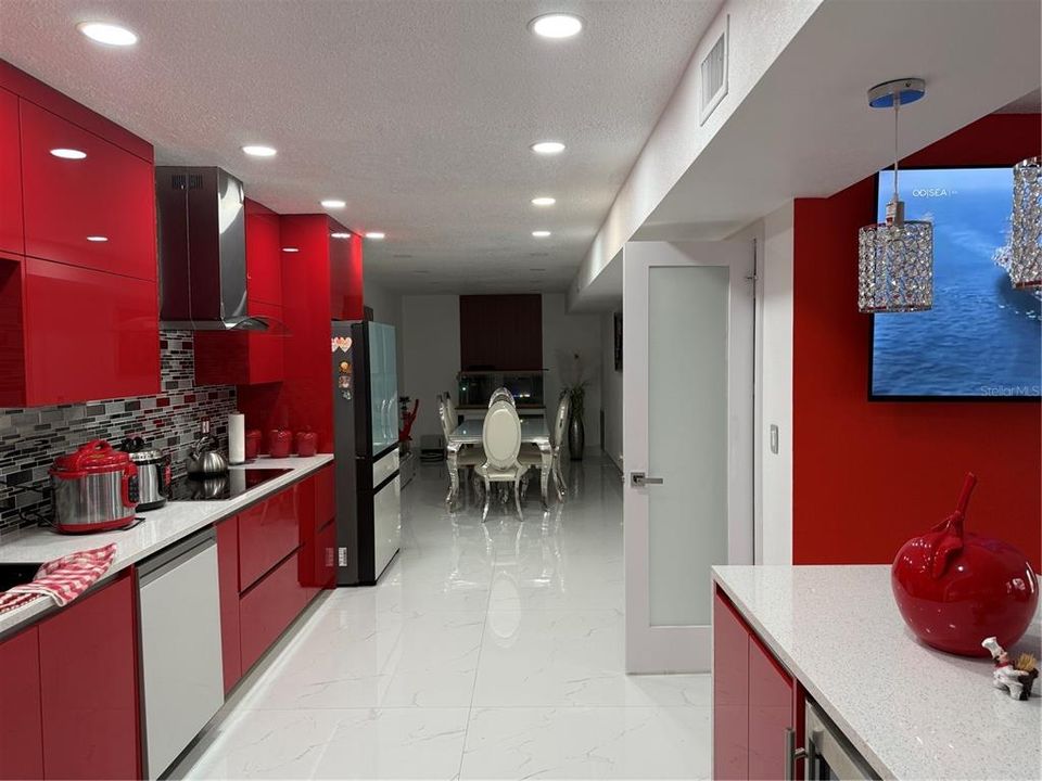 На продажу: $670,000 (5 спален, 4 ванн, 2274 Квадратных фут)