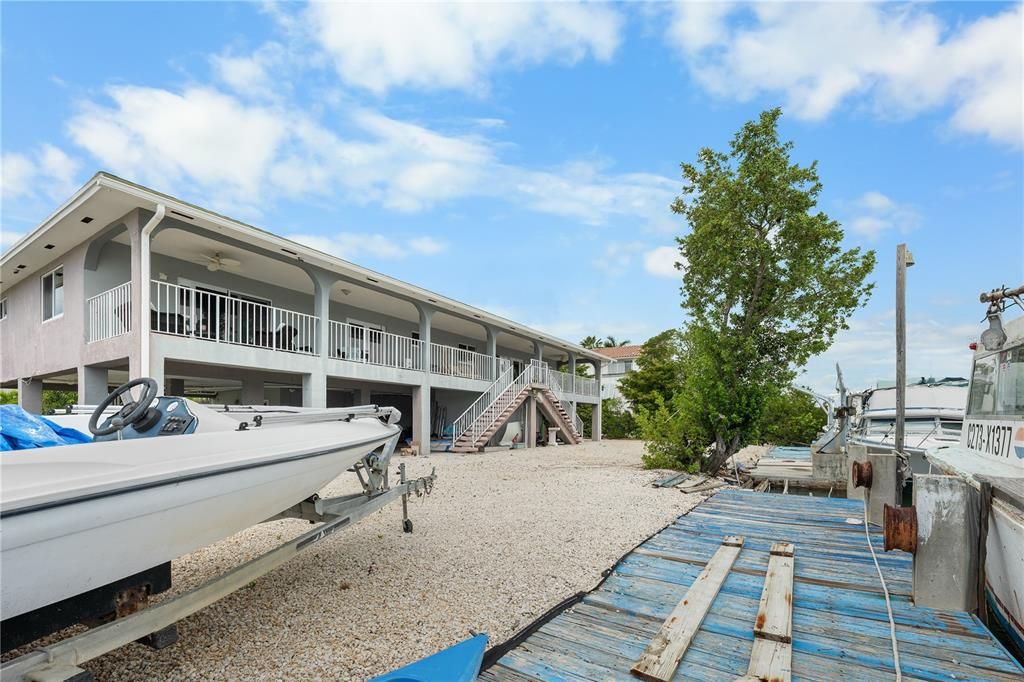 For Sale: $2,100,000 (4 beds, 3 baths, 2964 Square Feet)