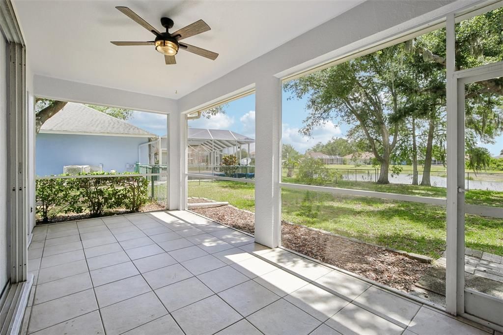 Activo con contrato: $369,900 (3 camas, 2 baños, 1721 Pies cuadrados)