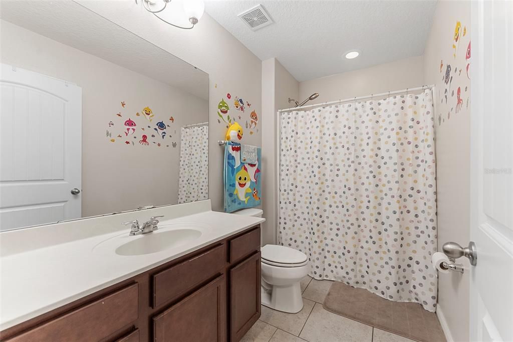 For Sale: $324,900 (3 beds, 2 baths, 1876 Square Feet)