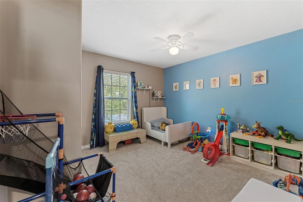 For Sale: $324,900 (3 beds, 2 baths, 1876 Square Feet)