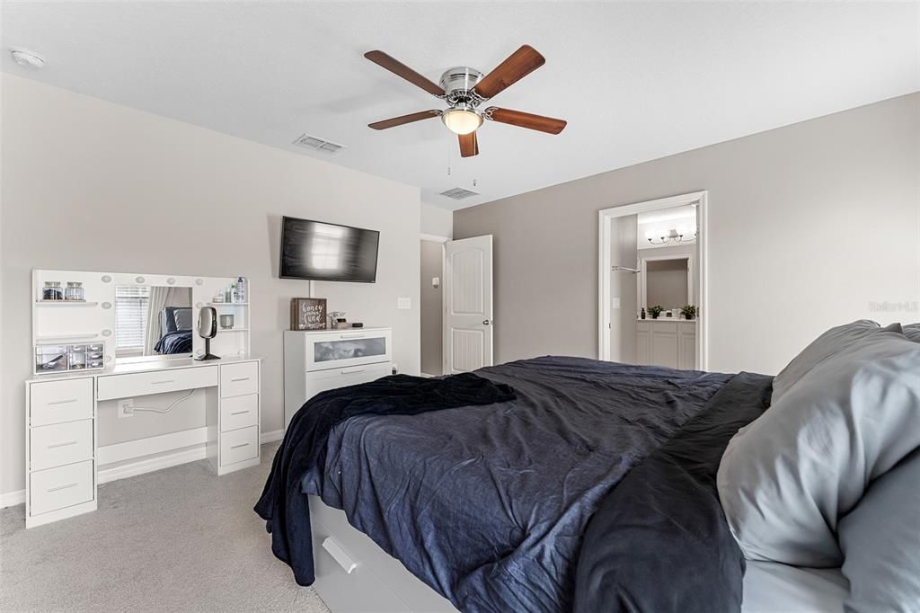 For Sale: $324,900 (3 beds, 2 baths, 1876 Square Feet)