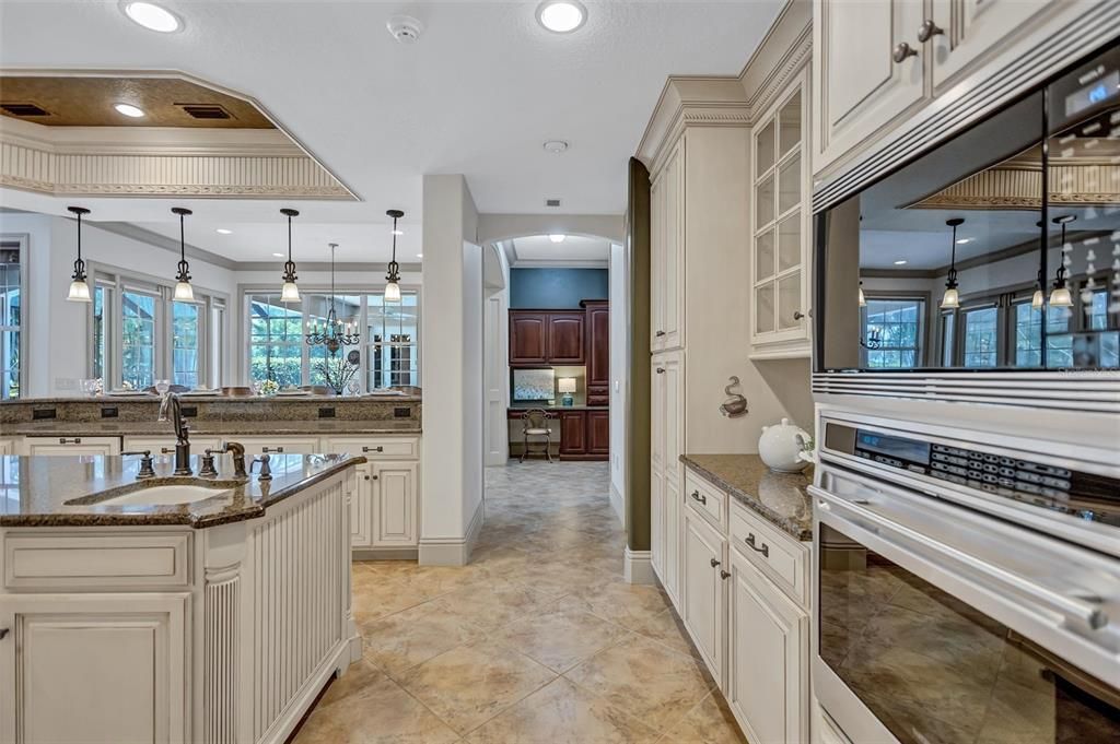 For Sale: $3,400,000 (4 beds, 4 baths, 6721 Square Feet)