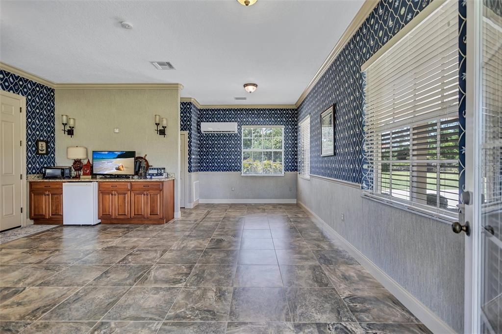 For Sale: $3,400,000 (4 beds, 4 baths, 6721 Square Feet)
