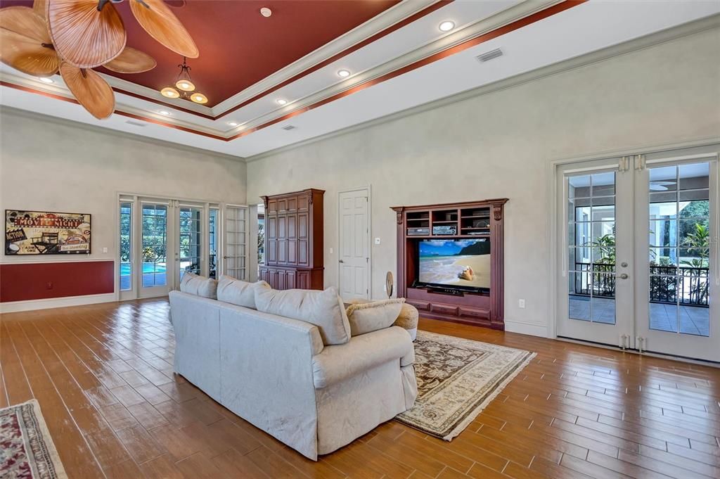 For Sale: $3,400,000 (4 beds, 4 baths, 6721 Square Feet)