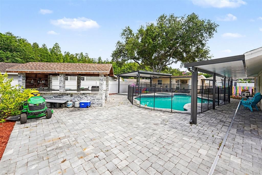 En Venta: $630,000 (4 camas, 3 baños, 1883 Pies cuadrados)