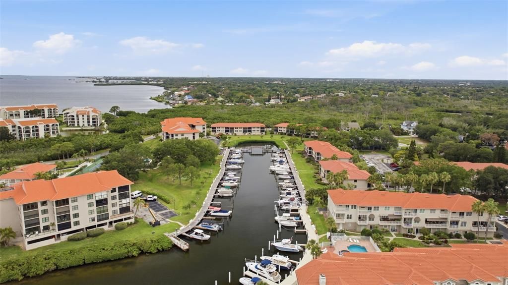 For Sale: $290,000 (2 beds, 2 baths, 1065 Square Feet)