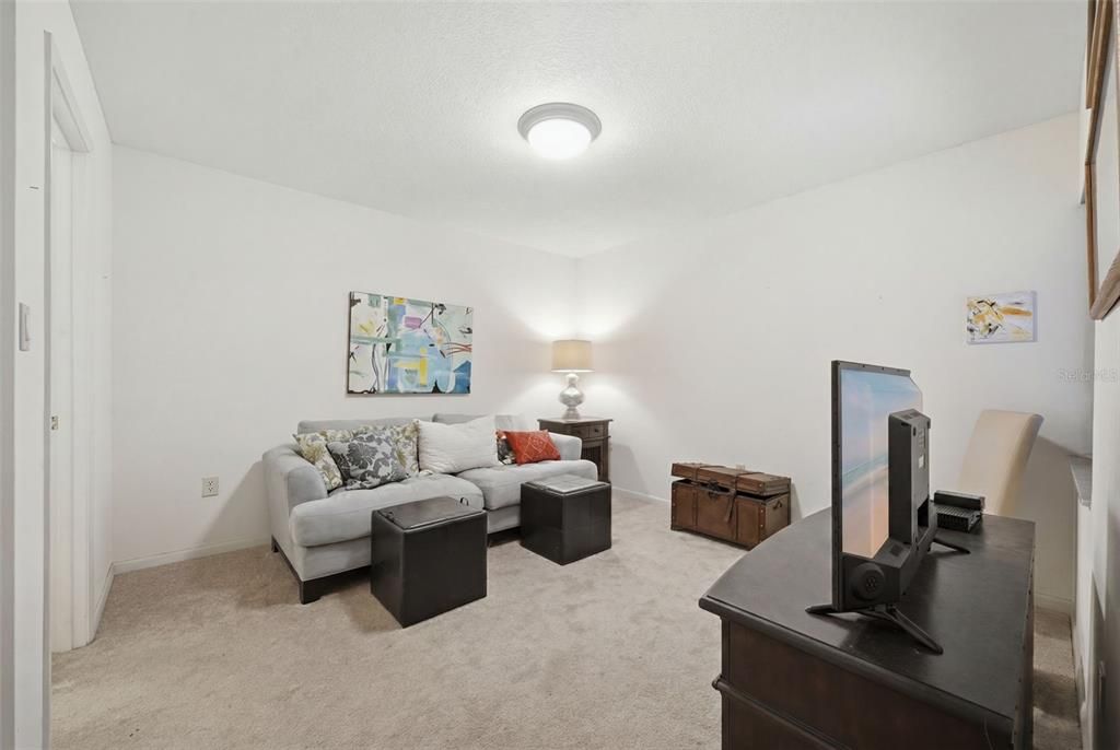 For Sale: $290,000 (2 beds, 2 baths, 1065 Square Feet)