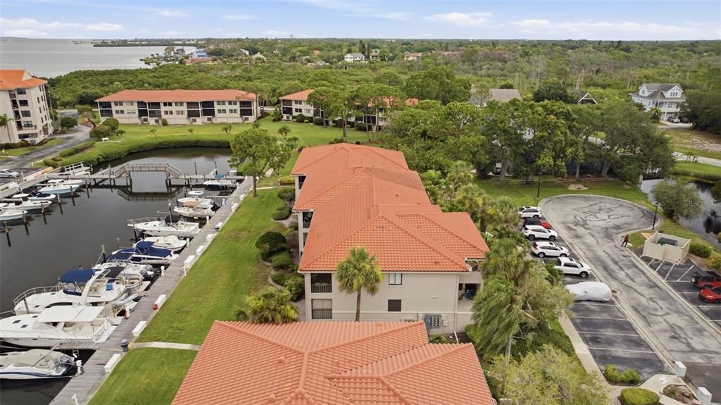 For Sale: $290,000 (2 beds, 2 baths, 1065 Square Feet)