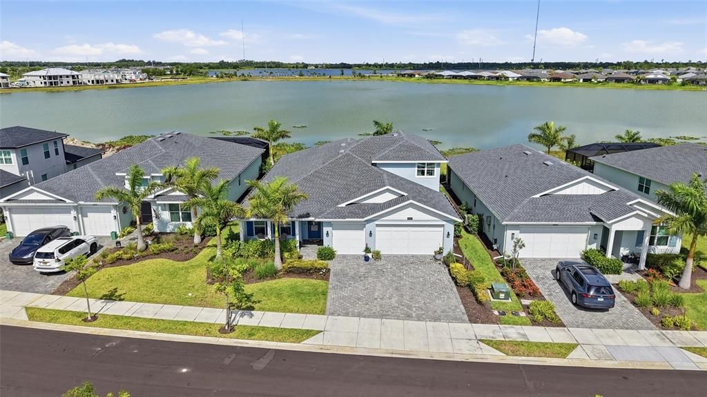 En Venta: $939,000 (4 camas, 3 baños, 3418 Pies cuadrados)