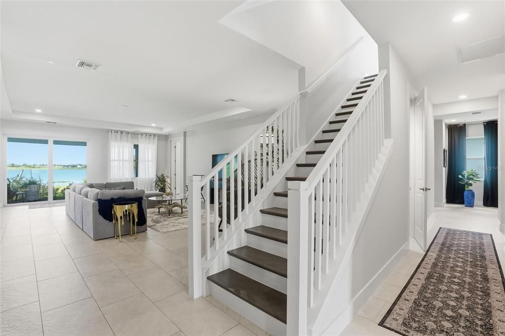 En Venta: $939,000 (4 camas, 3 baños, 3418 Pies cuadrados)