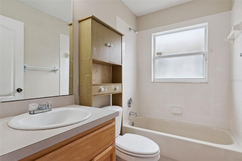 En Renta: $2,395 (4 camas, 2 baños, 1631 Pies cuadrados)