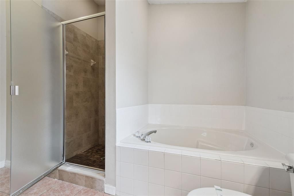 En Renta: $2,395 (4 camas, 2 baños, 1631 Pies cuadrados)
