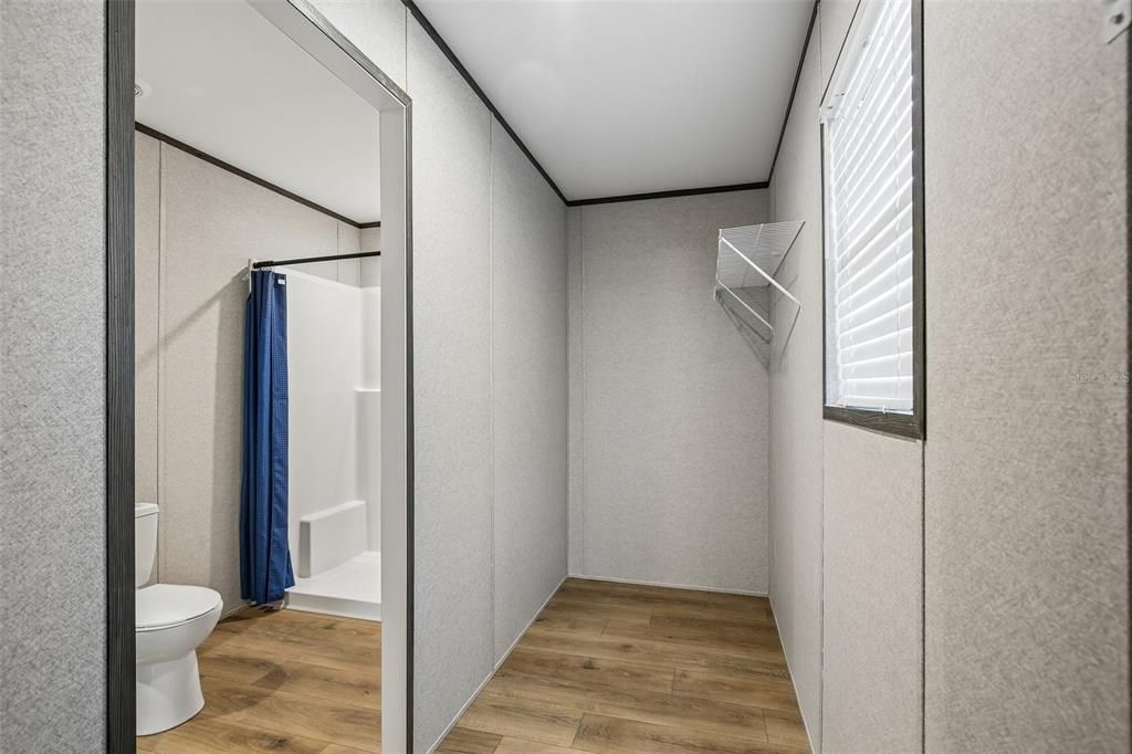 Activo con contrato: $249,900 (3 camas, 2 baños, 1493 Pies cuadrados)