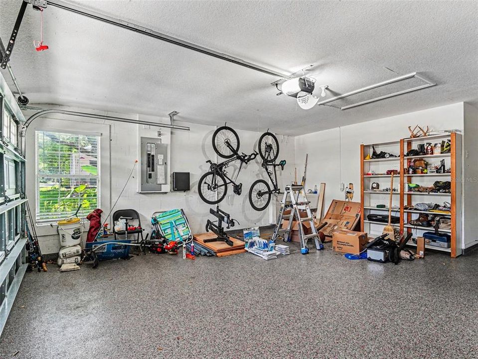На продажу: $395,000 (3 спален, 2 ванн, 1828 Квадратных фут)
