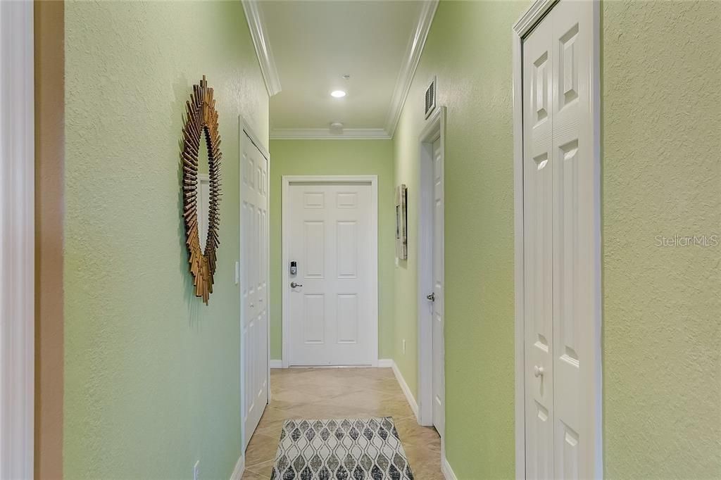 Activo con contrato: $350,000 (2 camas, 2 baños, 1336 Pies cuadrados)