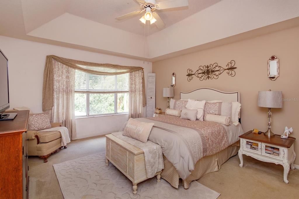 For Sale: $579,900 (3 beds, 2 baths, 2153 Square Feet)