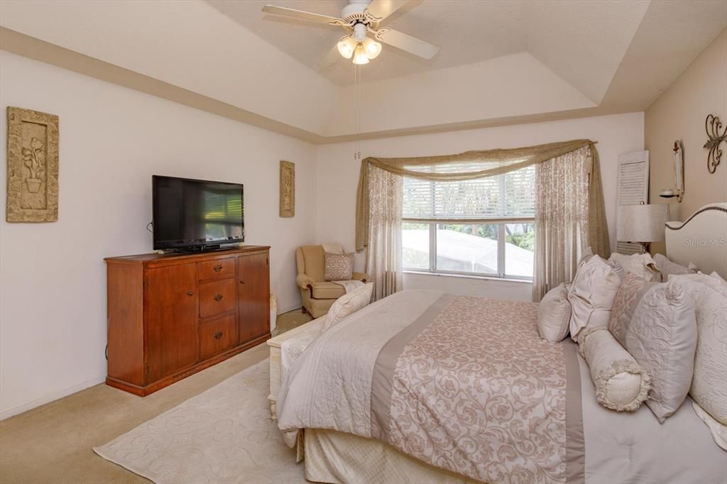 For Sale: $579,900 (3 beds, 2 baths, 2153 Square Feet)